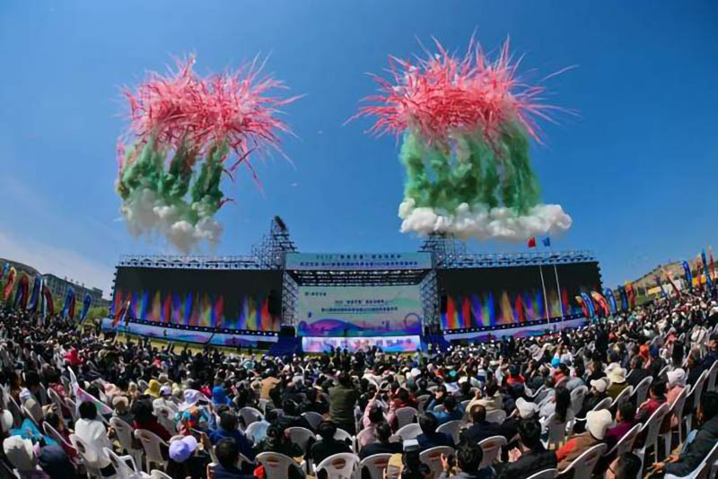 景芝芝香·第42屆濰坊國際風箏會暨2025濰坊風箏嘉年華盛大啟幕！